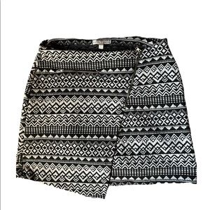 Asymmetrical Mini Skirt Black White Tribal Patterned Size L